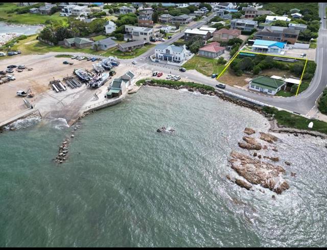 3 BEDROOM HOUSE FOR SALE IN KLEINBAAI